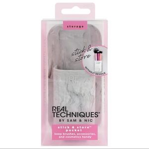 Real Techniques Stick and Store Pocket for Brushes